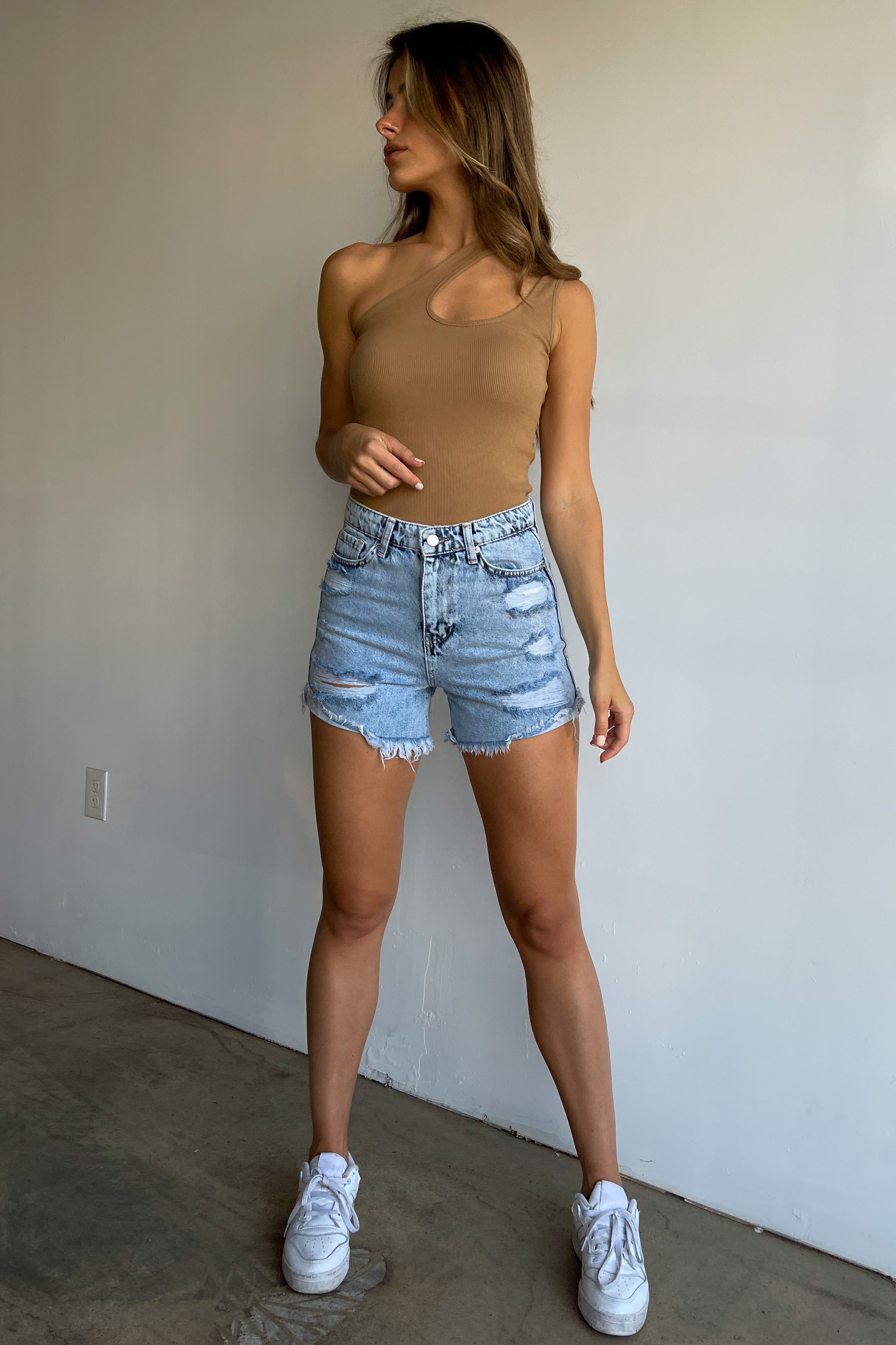 Ripped denim shorts are timeless, comfy and absolute favourite | HT Shop Now