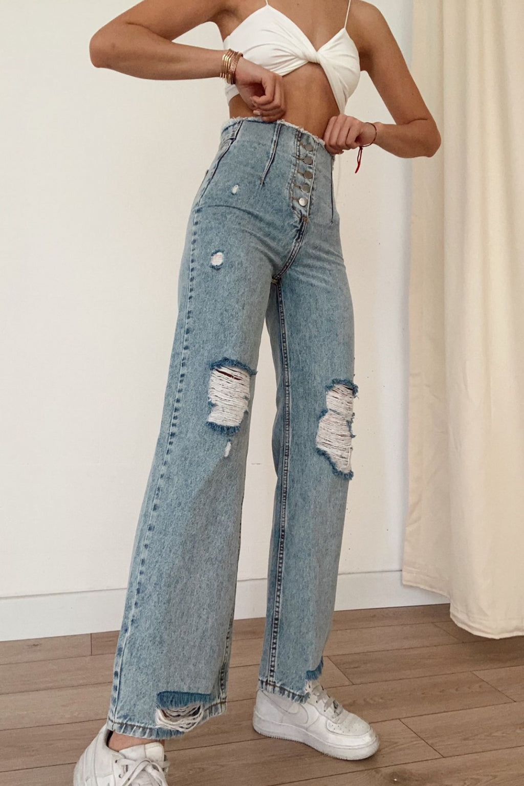 Kehlani Wide Leg Distressed Jeans - Light Wash